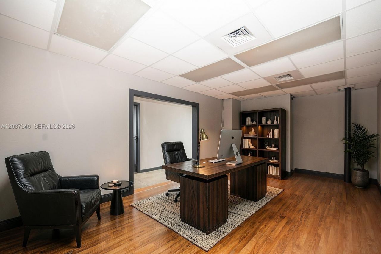 1050 E 24th St, Hialeah, FL 33013 Photo