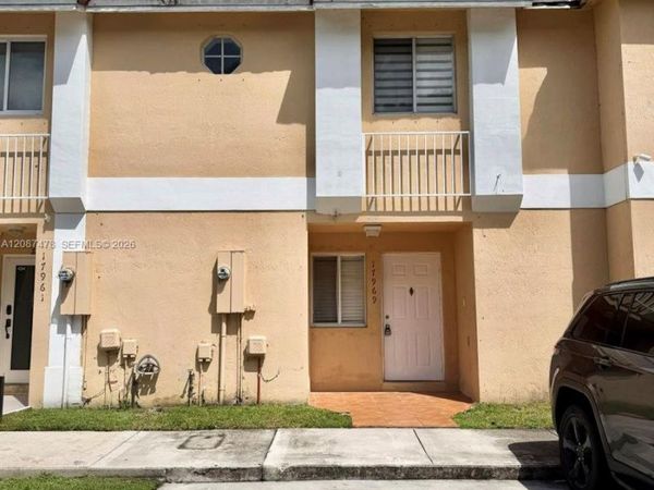 17969 SW 140th Ct, Miami, FL 33177