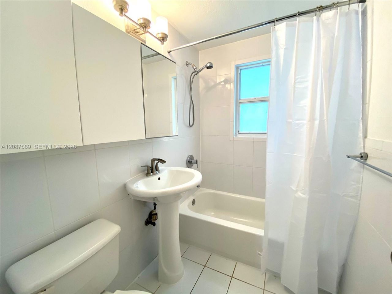 7207 Bay Dr, Unit 9, Miami Beach, FL 33141 Photo