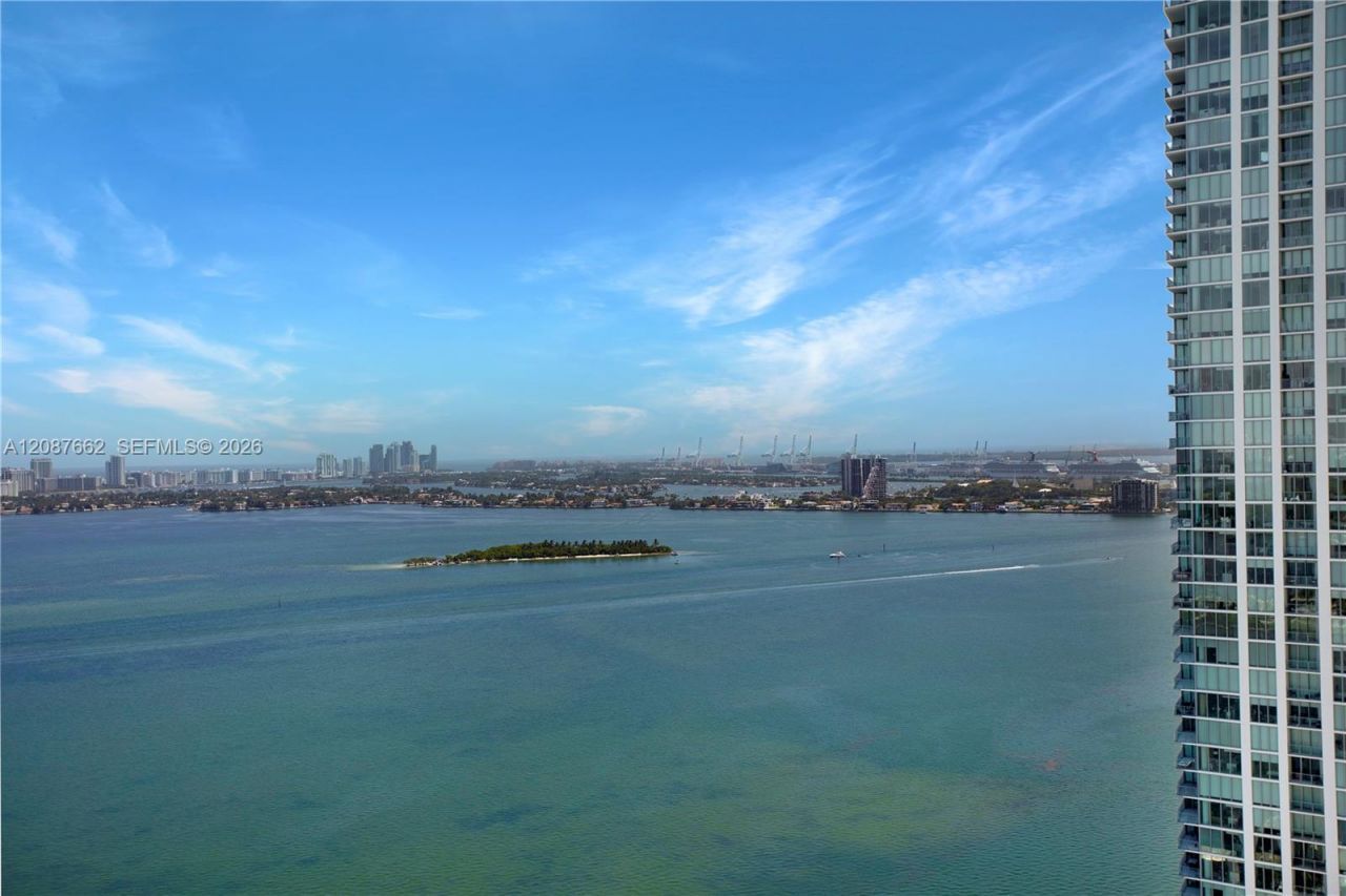 650 NE 32nd St, Unit 2802, Miami, FL 33137 Photo