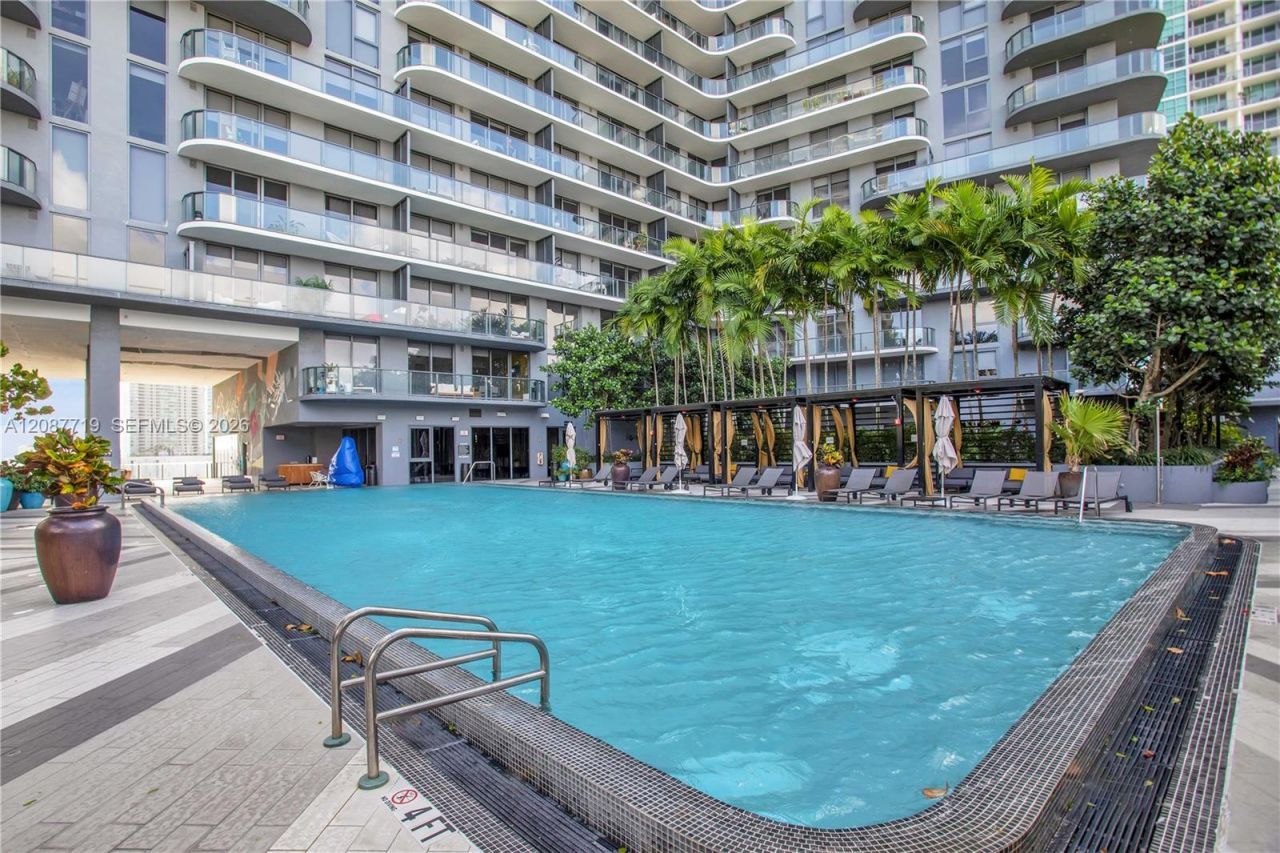 121 NE 34th St, Unit L202, Miami, FL 33137 Photo