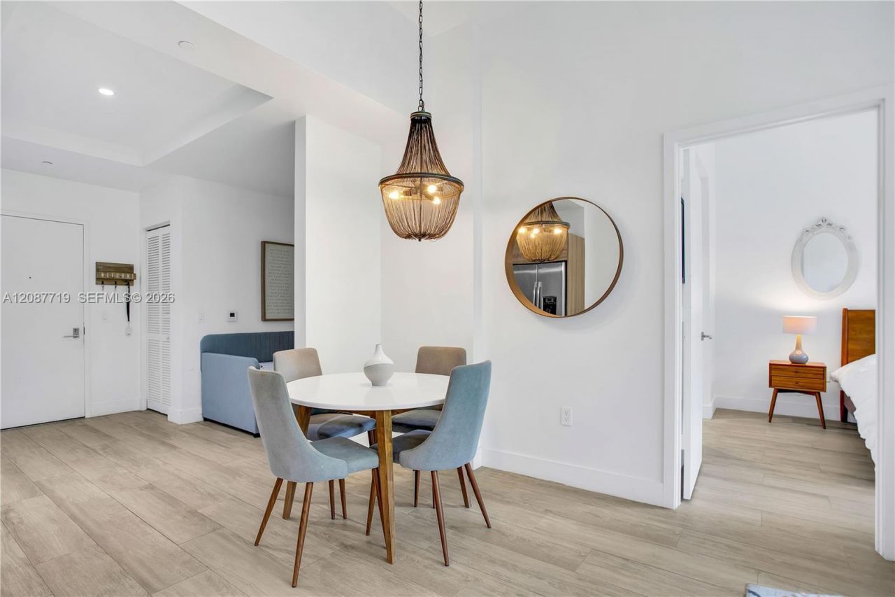 121 NE 34th St, Unit L202, Miami, FL 33137 Photo