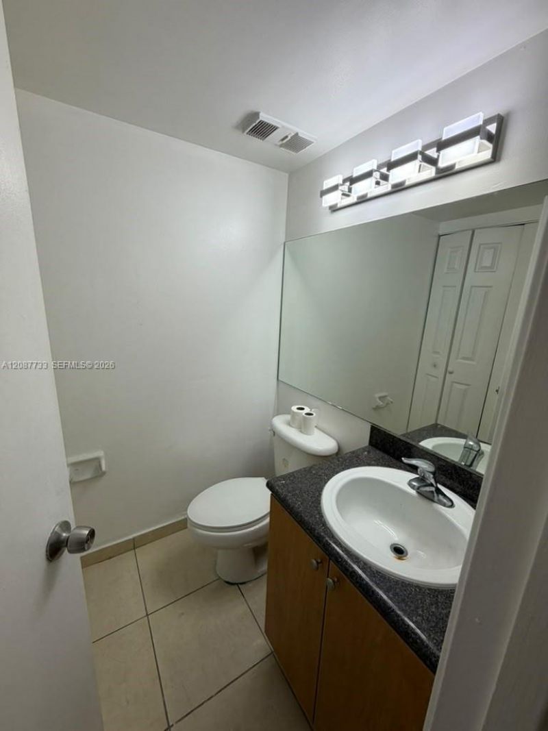 4746 NW 97th Pl, Unit 216, Doral, FL 33178 Photo