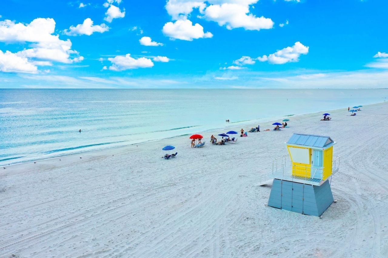 592 Beachwalk Circle, Unit 105, Naples, FL 34108 Photo