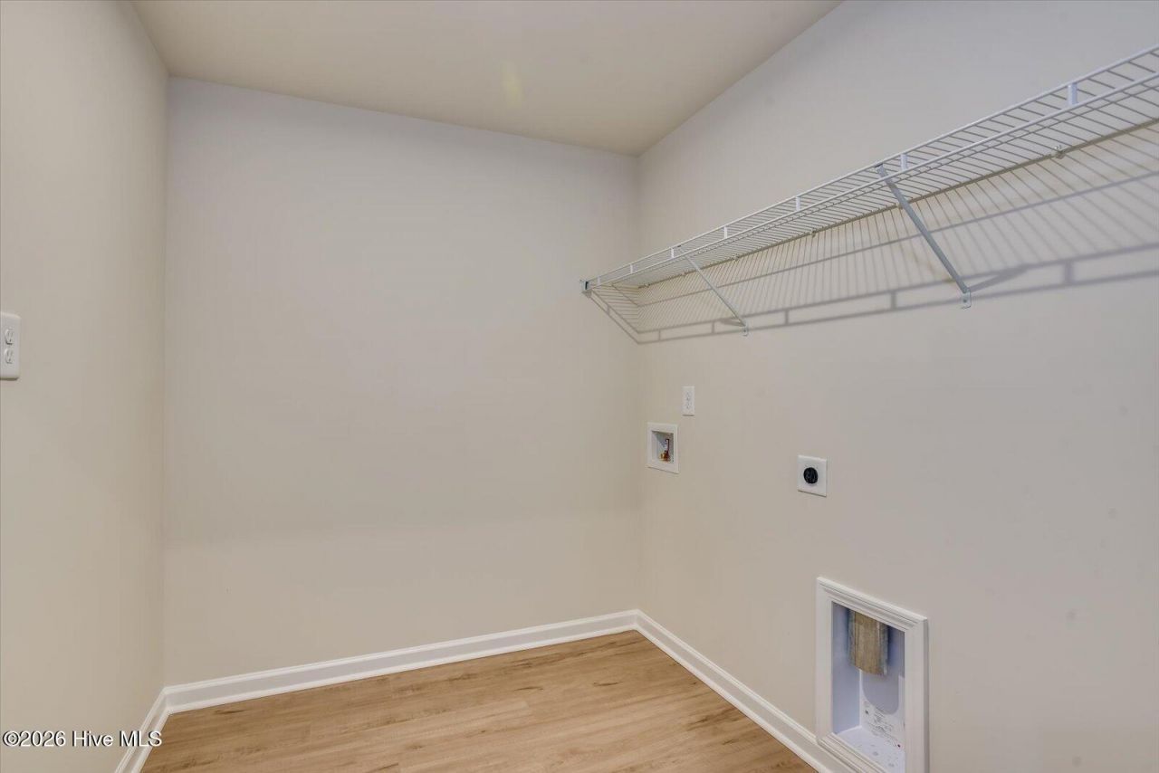 262 Marstrand Circle Photo 32