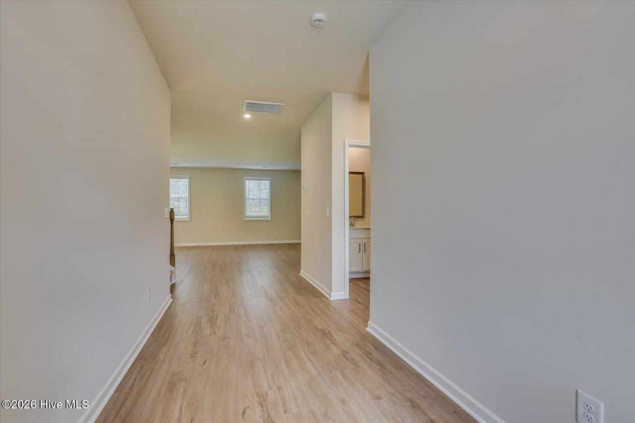 262 Marstrand Circle Photo 5
