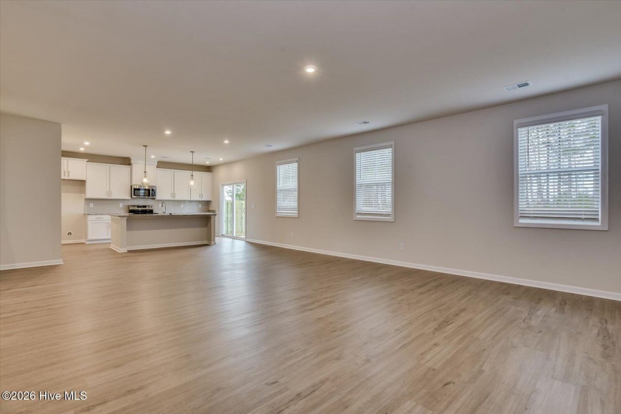 262 Marstrand Circle Photo 7