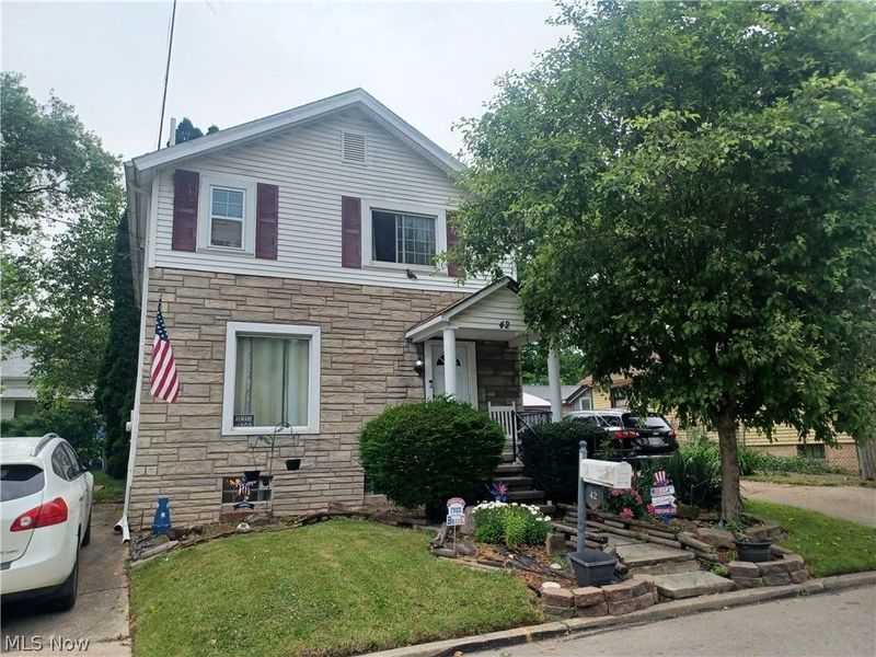 42 N Clover Avenue, Niles, OH 44446 Photo 1