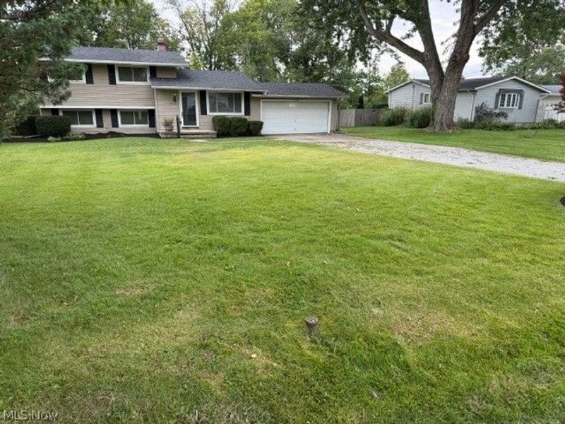 10121 N Delmonte Boulevard, Streetsboro, OH 44241 Photo 2