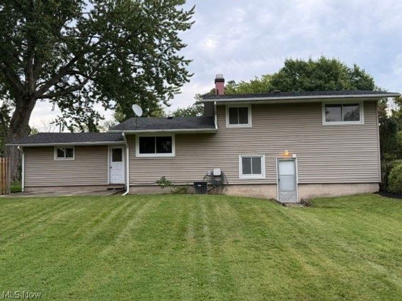 10121 N Delmonte Boulevard, Streetsboro, OH 44241 Photo 3