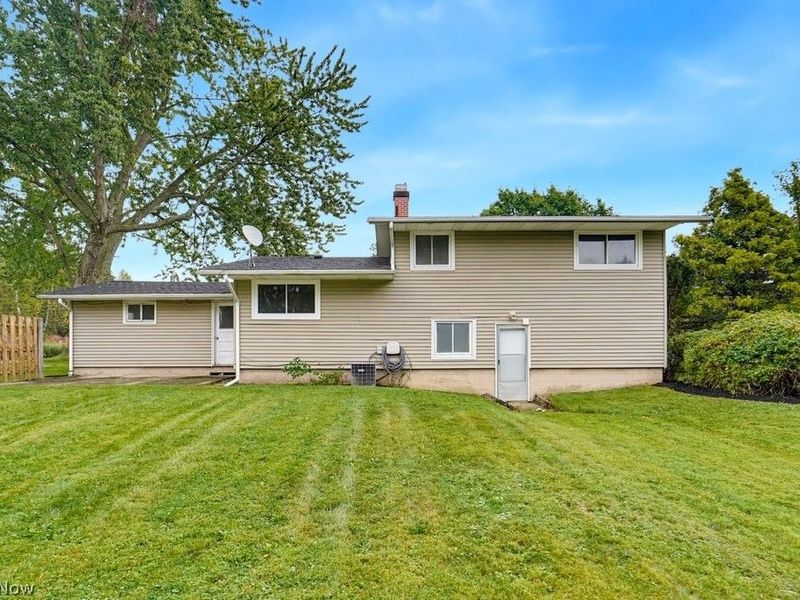 10121 N Delmonte Boulevard, Streetsboro, OH 44241 Photo 3