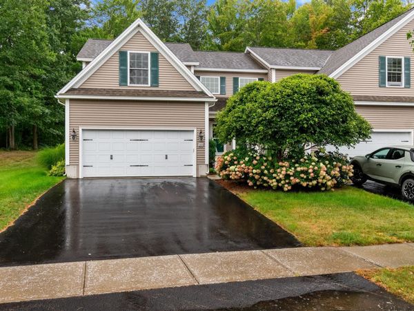 205 Fox Run, Unit 205, Colchester, VT 05446