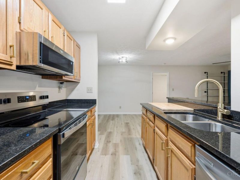 997 Cedar Ridge Drive, Unit 997-3, Pierce Township, OH 45245 Photo 5