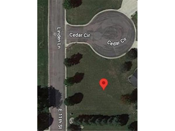 301 Cedar Circle , Winthrop, MN 55396