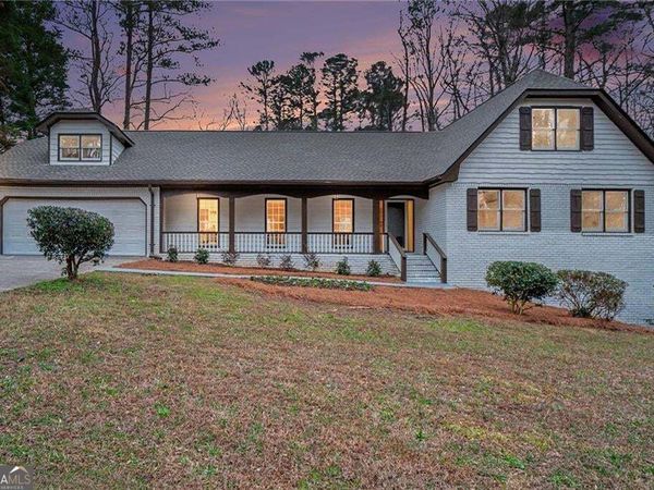 5464 Breathitt Drive SW, Lilburn, GA 30047