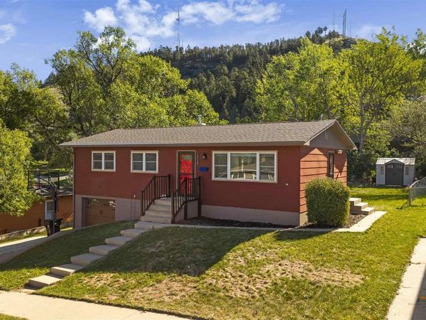 1710 Cruz Drive, Rapid City, SD 57702