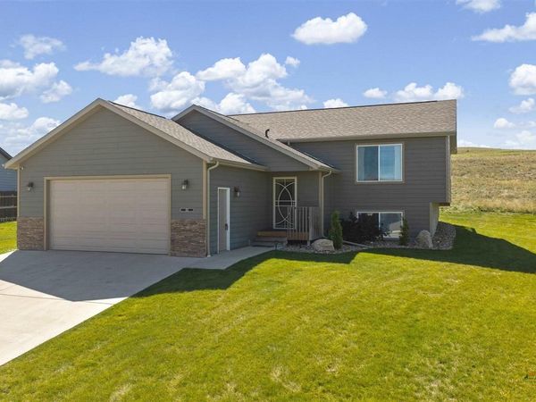 101 Giants Drive, Rapid City, SD 57701