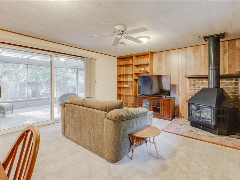135 Lisa Lane, Yellow Springs, OH 45387 Photo 10