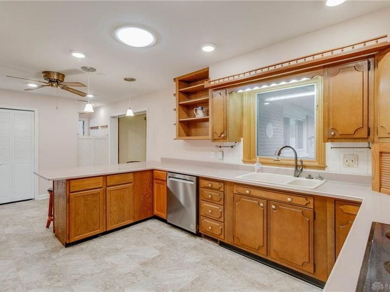 135 Lisa Lane, Yellow Springs, OH 45387 Photo 7