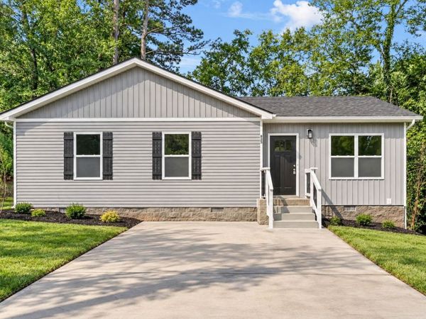 825 Elder St , Clarksville, TN 37040