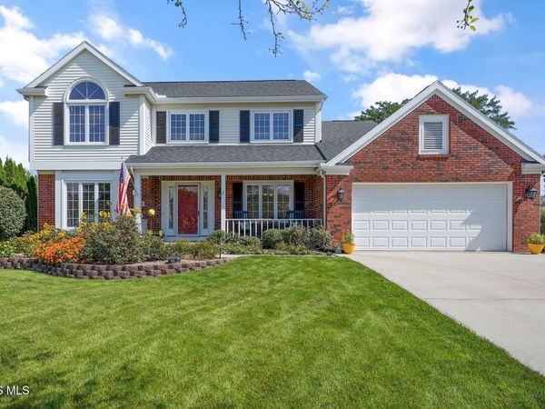 1803 Arrow Lane, Perrysburg, OH 43551