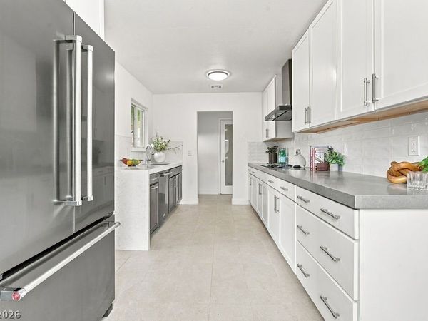 3654 Vista Del Monte Drive , Las Vegas, NV 89121