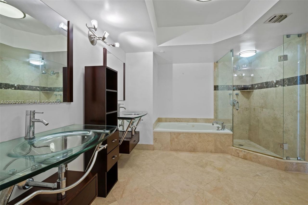 3640 Yacht Club Drive, Unit 1807, Aventura, FL 33180 Photo