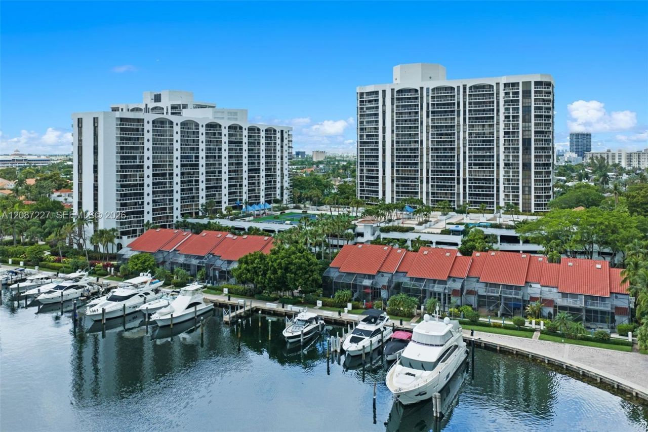 3640 Yacht Club Drive, Unit 1807, Aventura, FL 33180 Photo