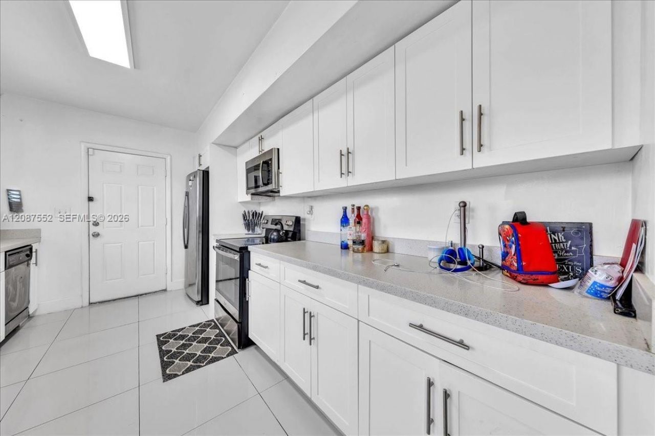 1745 NW 189th Ter, Miami Gardens, FL 33056 Photo