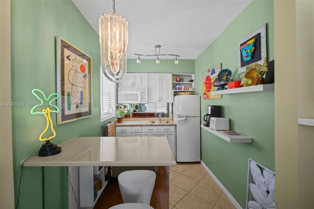 1525 Meridian Ave, Unit 202, Miami Beach, FL 33139 Photo