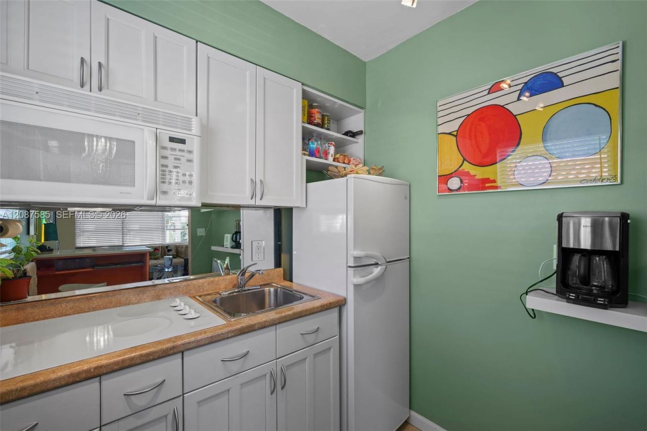 1525 Meridian Ave, Unit 202, Miami Beach, FL 33139 Photo
