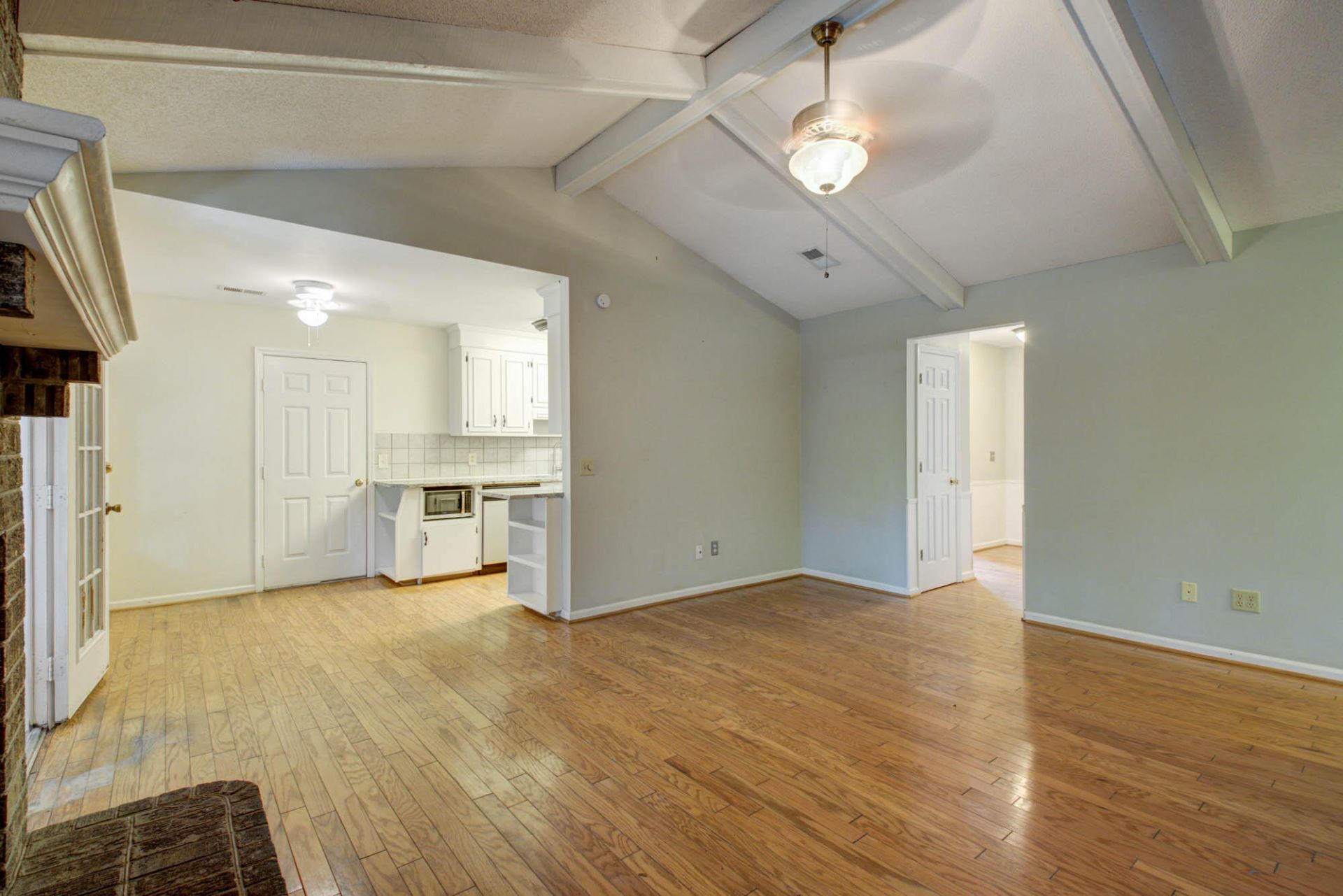 33 Paddlecreek Avenue Photo 10