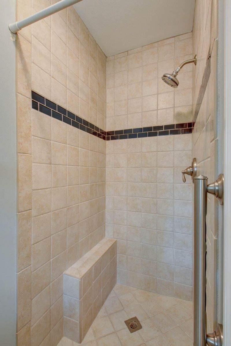 33 Paddlecreek Avenue Photo 20
