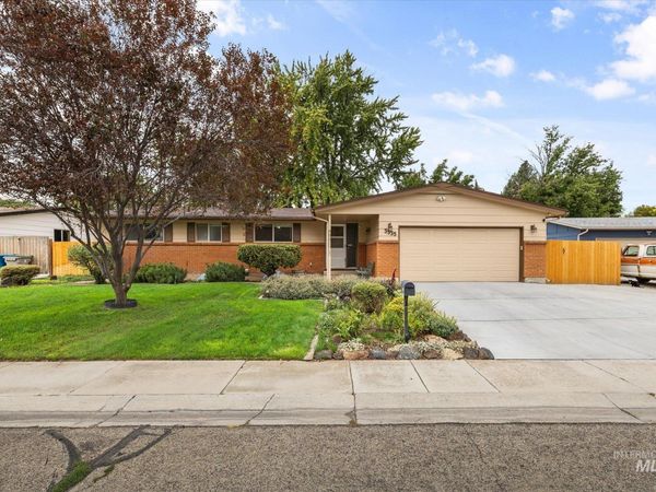 3335 N Manchester St, Boise, ID 83704