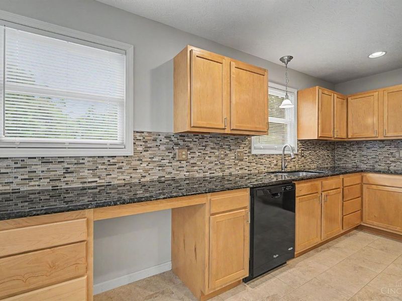 6770 Wesselman Road, Green Township, OH 45002 Photo 12