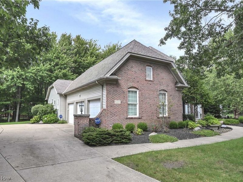 32249 Hawthorne Court, Avon Lake, OH 44012 Photo 37