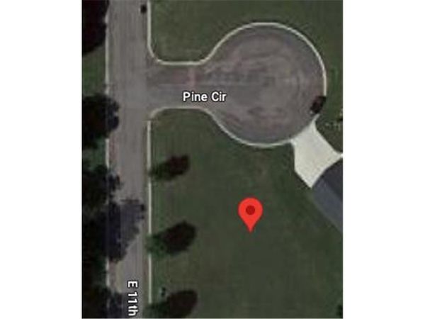 301 Pine Circle , Winthrop, MN 55396
