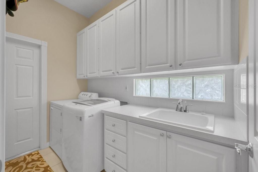 8375 Jesolo Lane, Sarasota, FL 34238 Photo