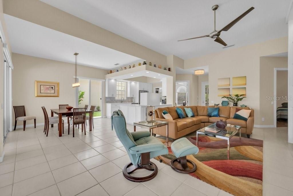 8375 Jesolo Lane, Sarasota, FL 34238 Photo