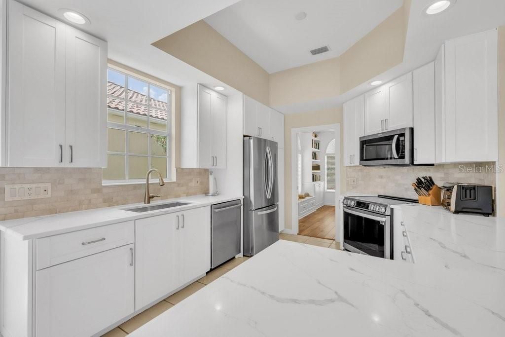 8375 Jesolo Lane, Sarasota, FL 34238 Photo