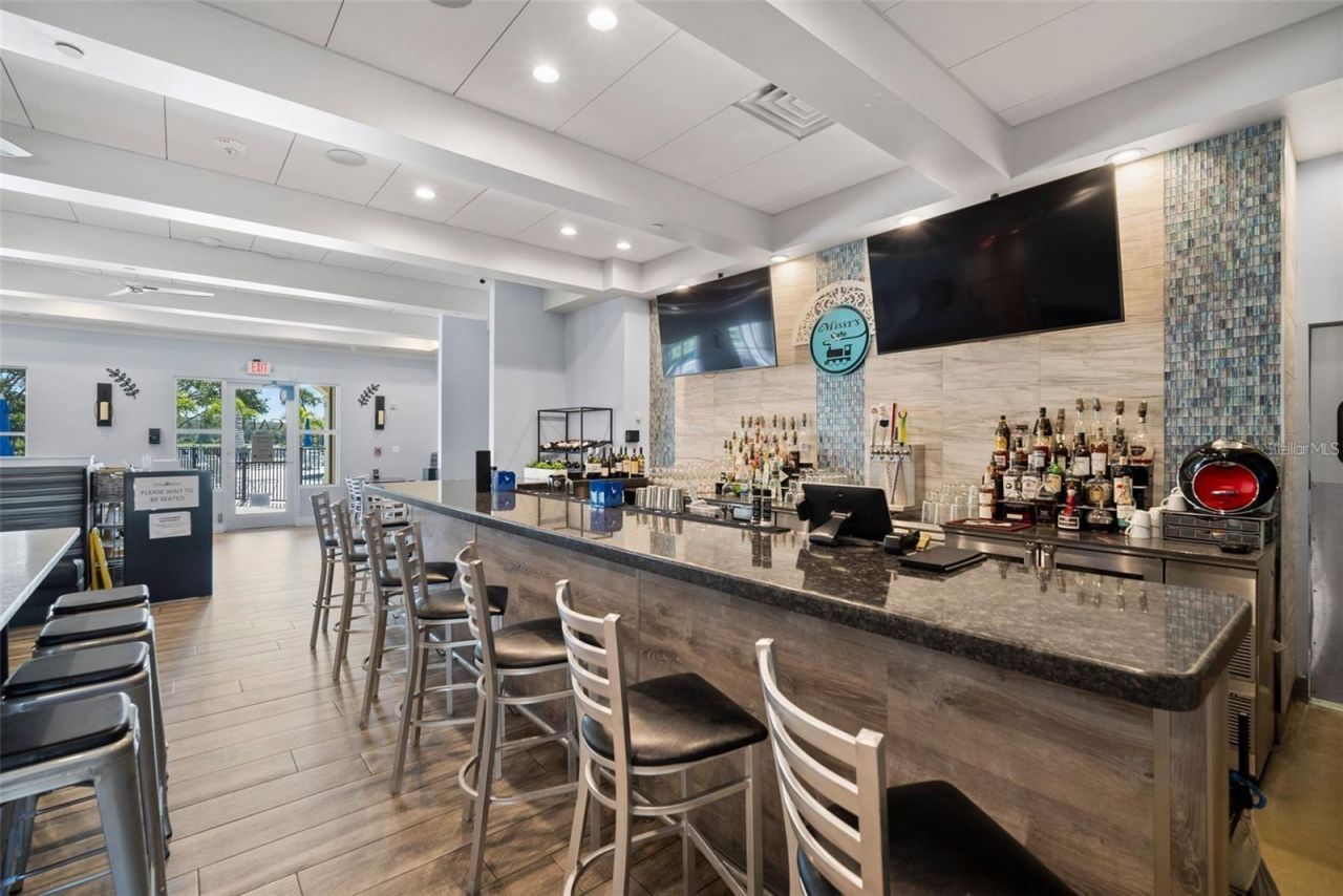 8375 Jesolo Lane, Sarasota, FL 34238 Photo
