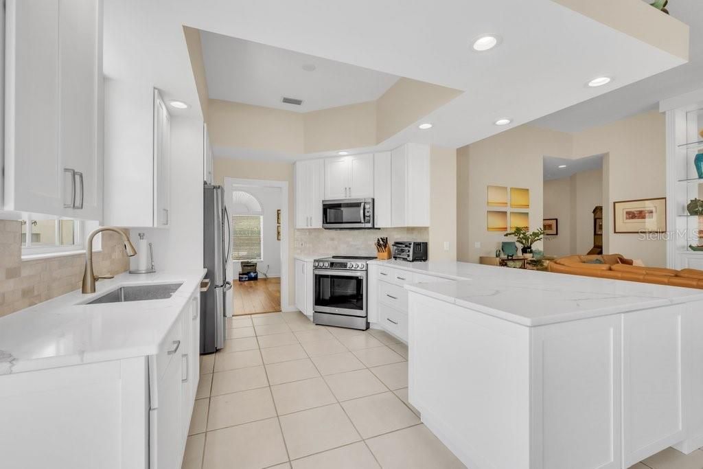 8375 Jesolo Lane, Sarasota, FL 34238 Photo