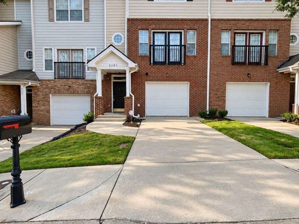 2585 Laurel Circle NW, Atlanta, GA 30311