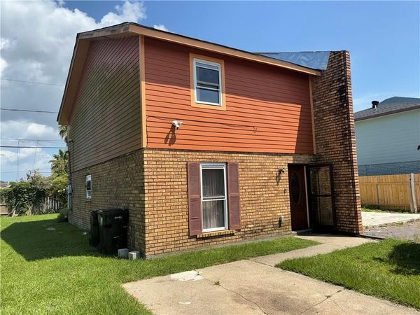 3623 JUNO Drive , Chalmette, LA 70043