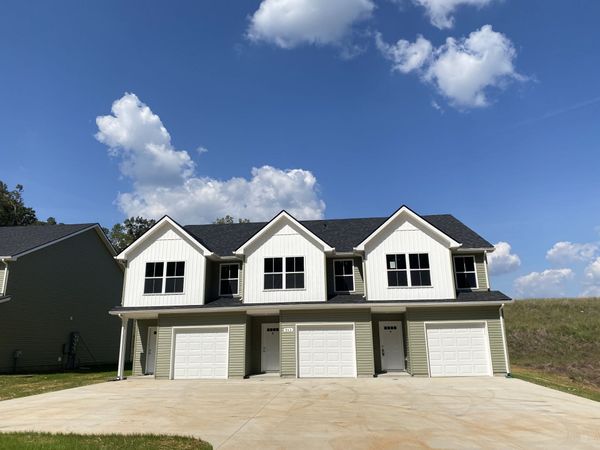 943 Center Rd , Unit C, Clarksville, TN 37042