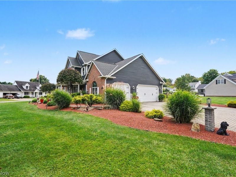 11186 Whitetail Run Street NW, Bolivar, OH 44612 Photo 3
