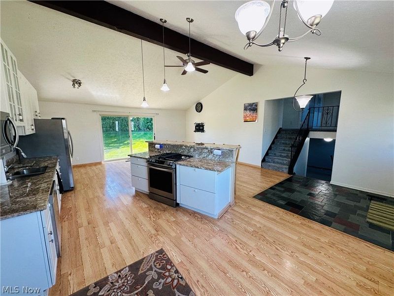 1869 Empire Road, Wickliffe, OH 44092 Photo 3