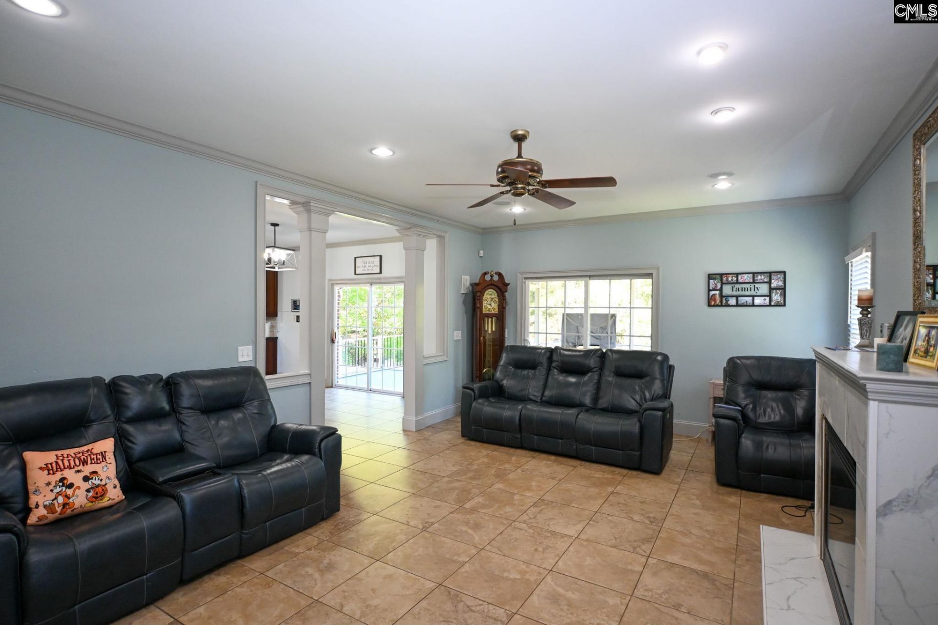 220 Ascot Glen Road  Photo 13