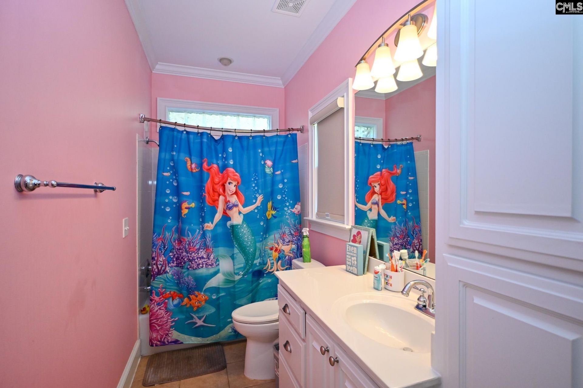 220 Ascot Glen Road  Photo 44