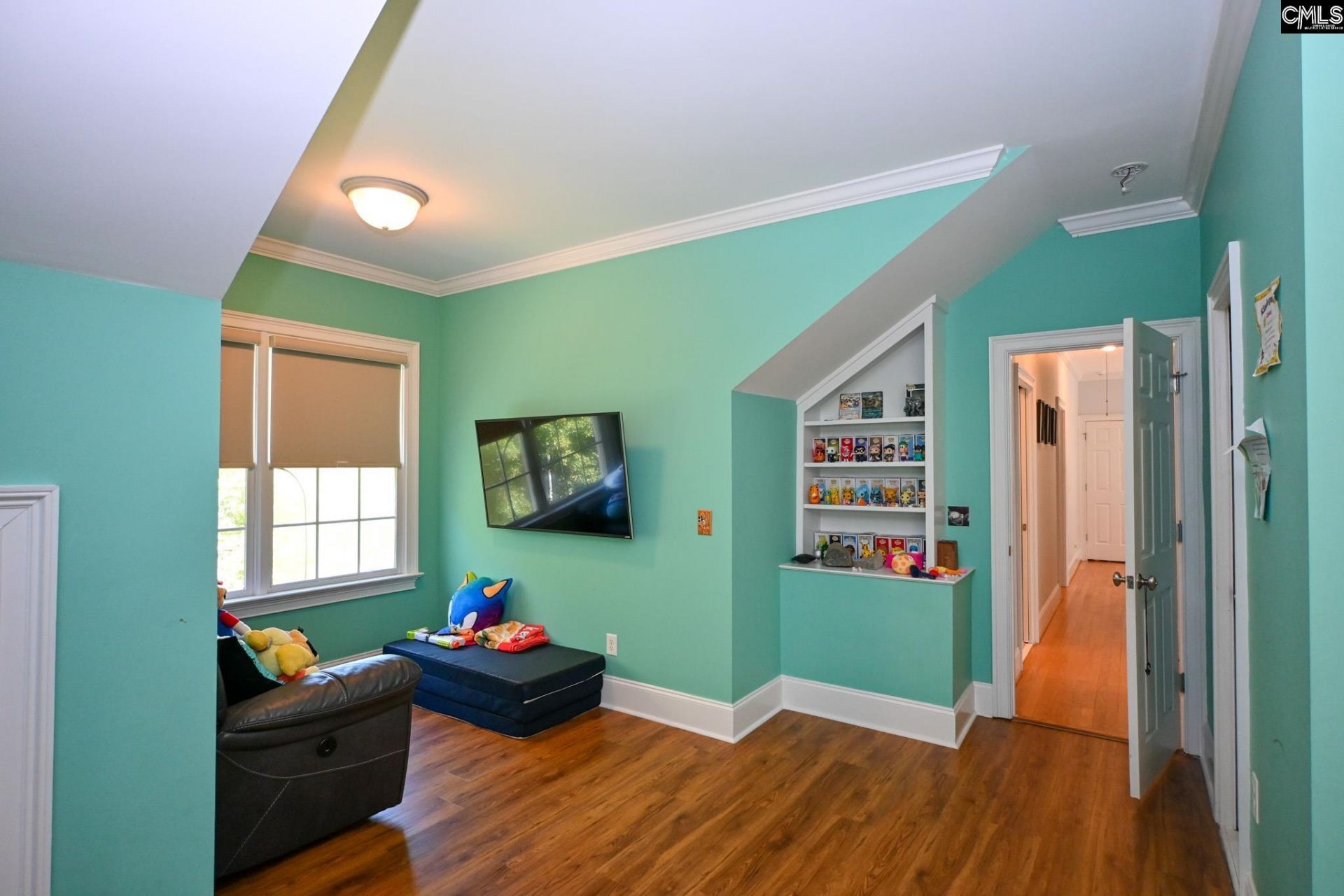 220 Ascot Glen Road  Photo 51